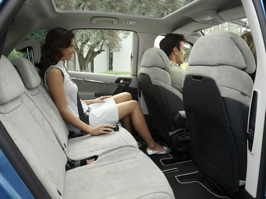  Citroen C4 Picasso 2007 года  (фото 24 из 117)